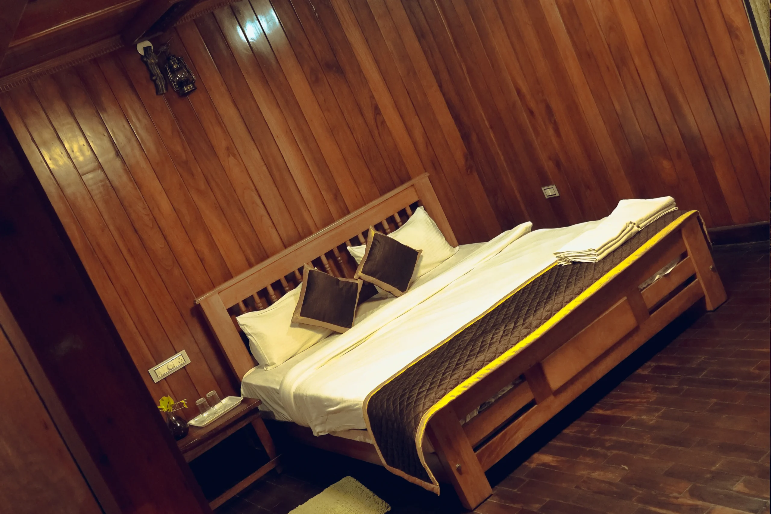 cottage room 8