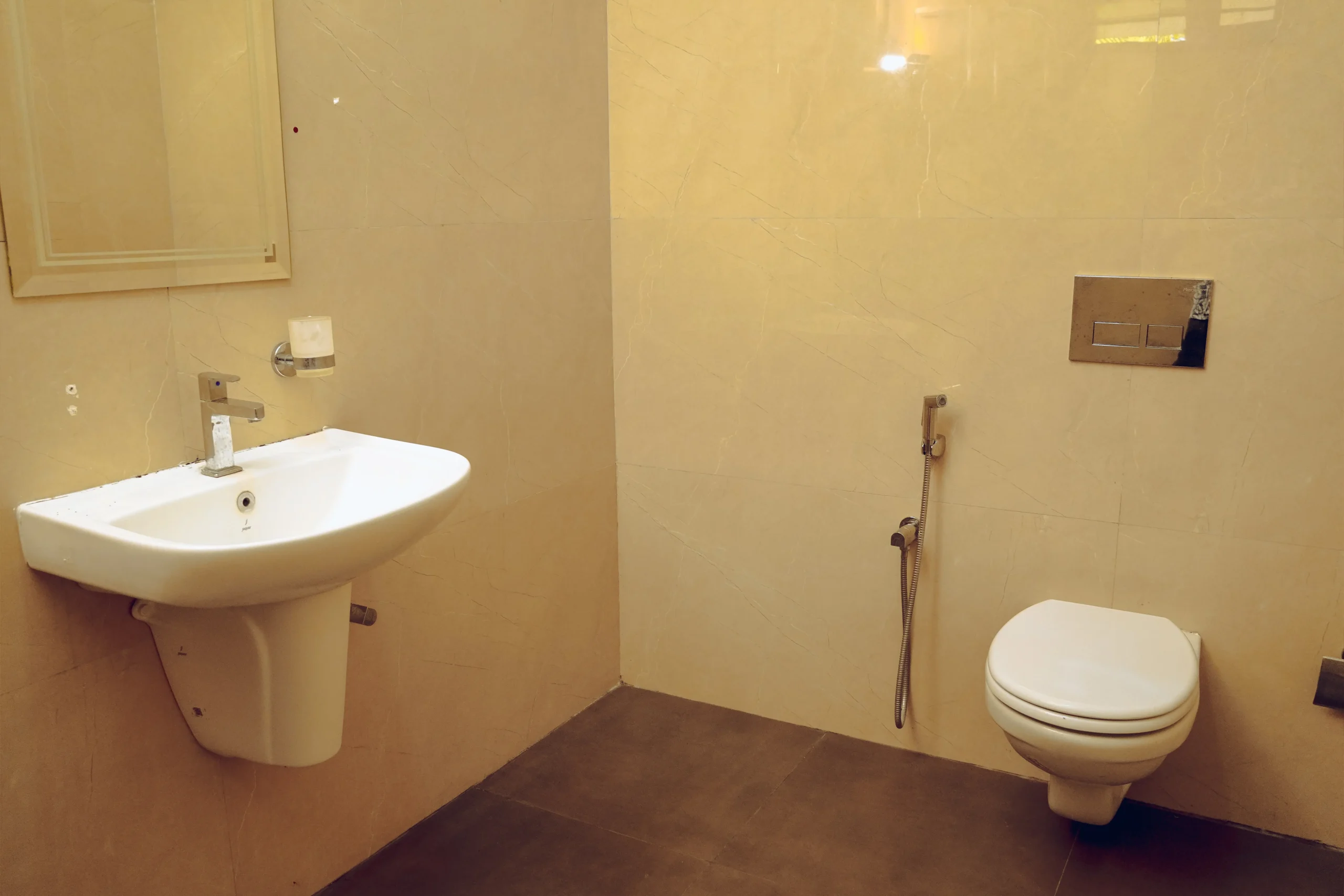 suite room 5